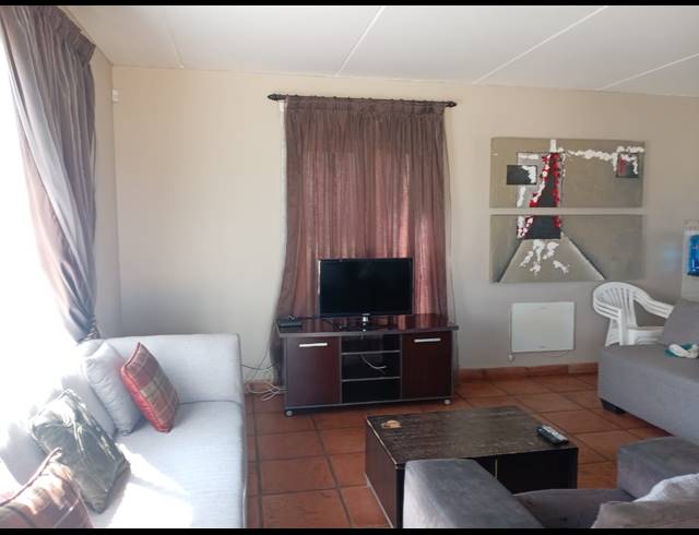 3 BEDROOM SECTIONAL TITLE FOR SALE IN NOORDRAND